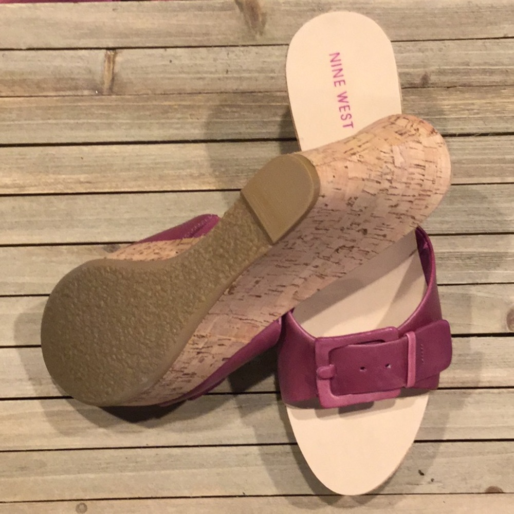 New Nine West Dark Purple Wedge Sandals Sz 10 - Picture 4 of 4
